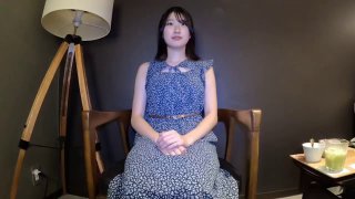 在酒店约啪非常白嫩的美女同事