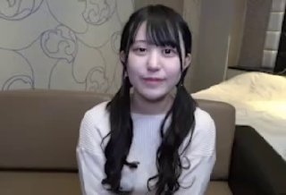 麻花豆传媒剧国产小视频调教女友接触陌生人3P边打电话边操她！结果soul那头女的也听湿了！